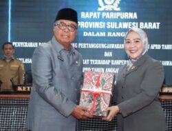 Terkait Penyerahan dan Penjelasan Gubernur Terhadap Ranperda pertanggungjawaban APBD 2023, DPRD Sulbar Gelar Paripurna